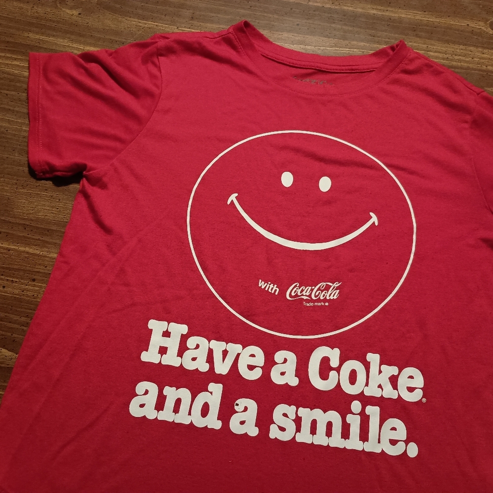 COCA COLA SMILE T-SHIRT - Women's XL - Happy Face Coke Brand Graphic Tee Shirt